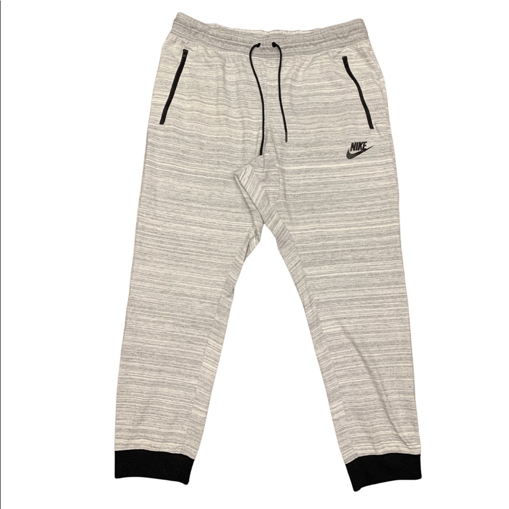 NIKE Slimfit Joggers/Sweatpants BLK/WHT